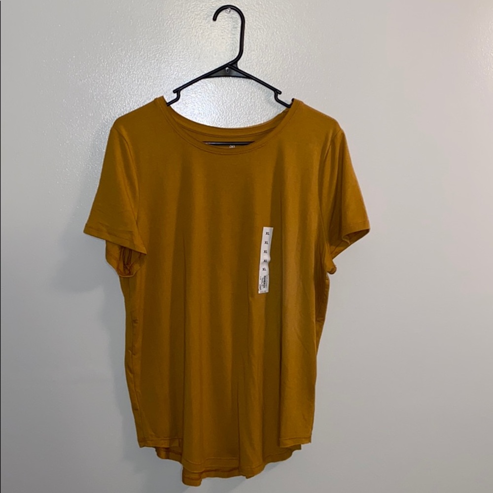 So favorite crew tee